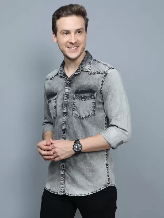 Men Regular Fit Washed Cut Away Collar Casual Shirt