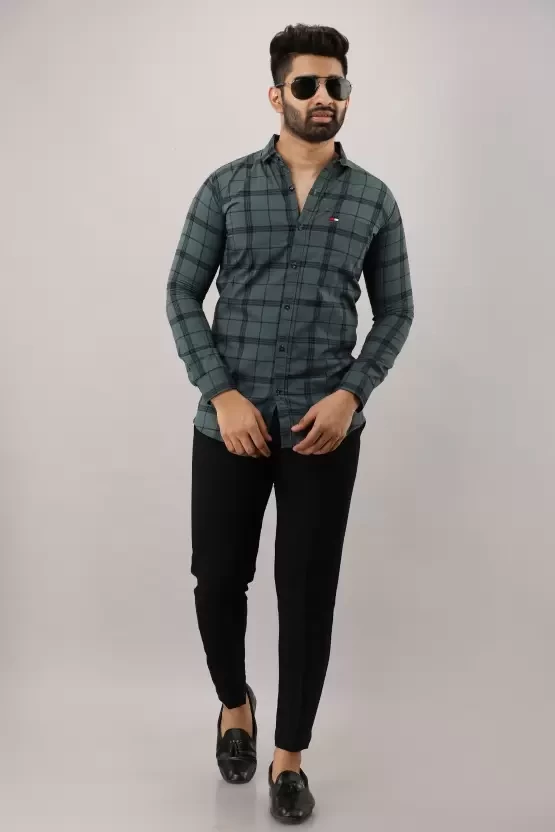 Men Slim Fit Checkered Spread Collar Casual Shirt