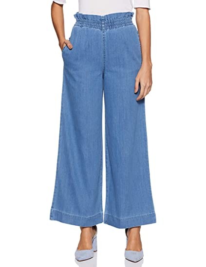 AKA CHIC Women's Fitted Fit Jeans